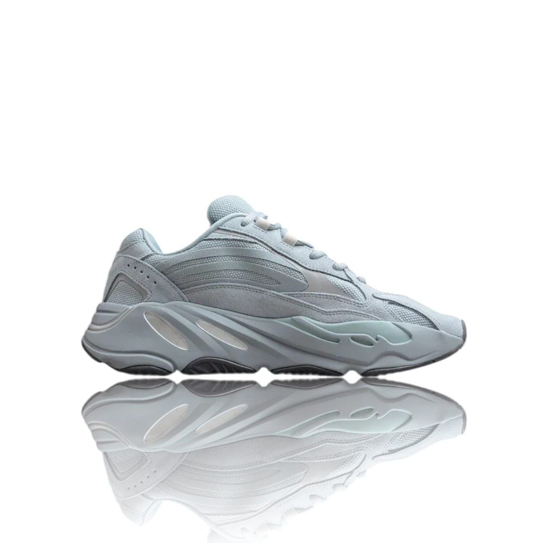 Yzy 700 V2 'Hospital Blue'