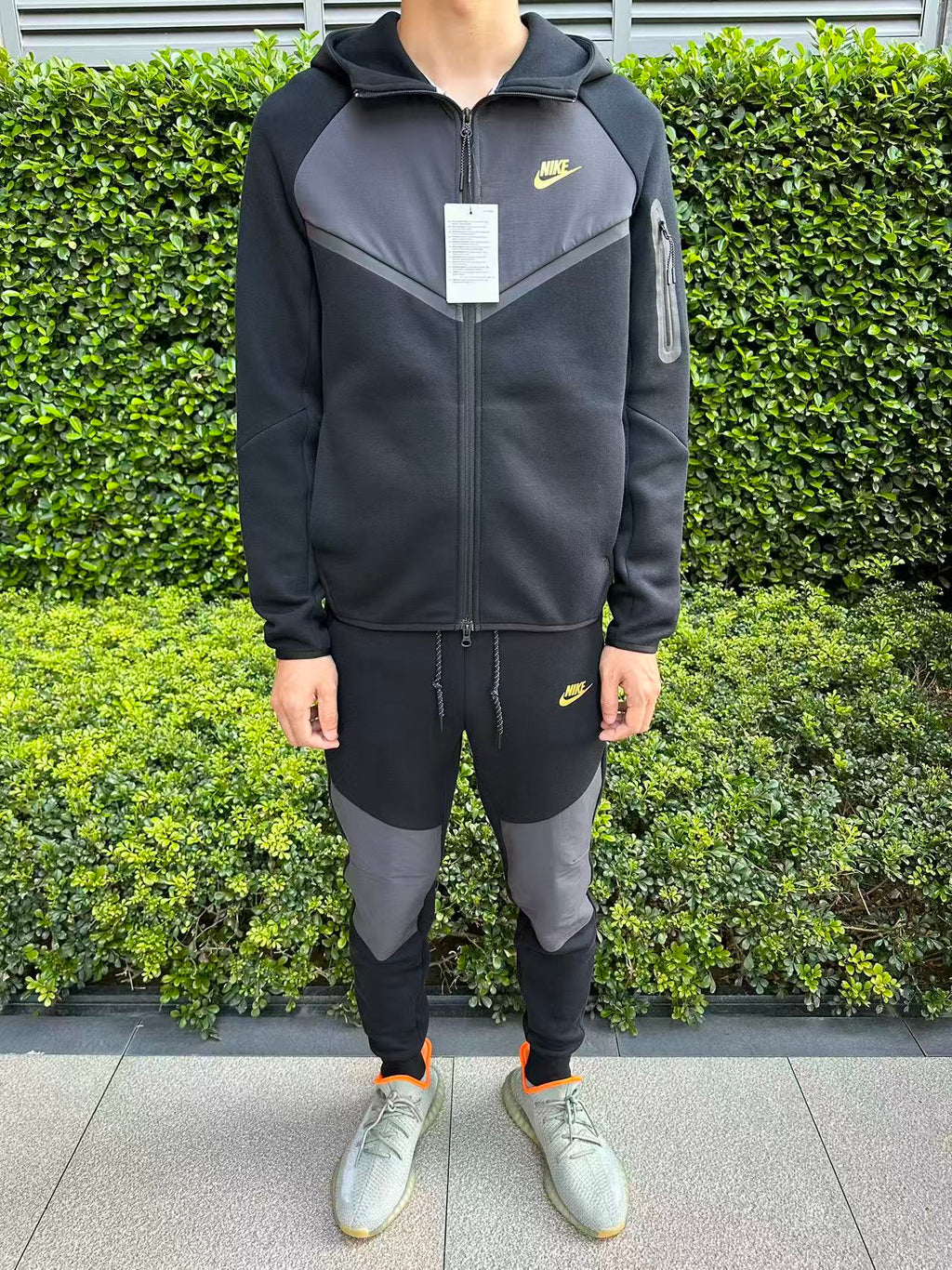 Tech Fleece Tracksuit - Black/Dark Smoke Grey/Neon Yellow