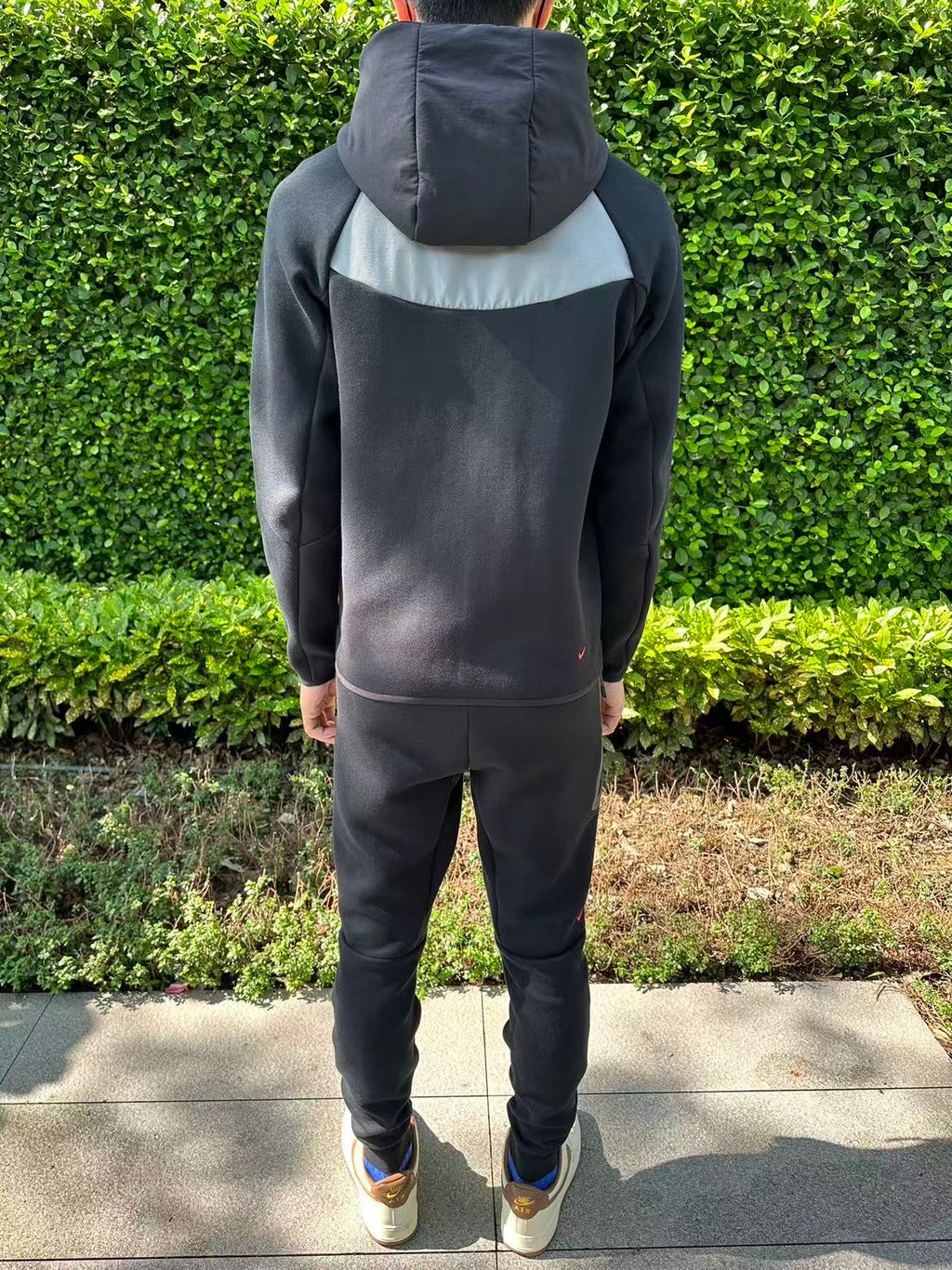 Tech Fleece Tracksuit - Black & Dark Smoke Grey